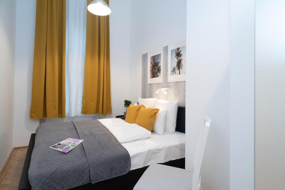 Ultra Central Large Stylish Apartment Budapest Luaran gambar